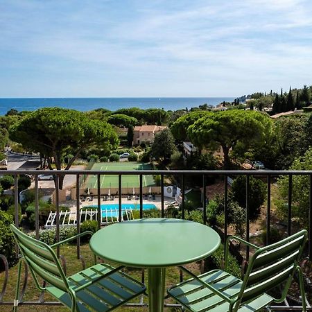 Hotel Du Parc Cavalaire Sur Mer Екстер'єр фото