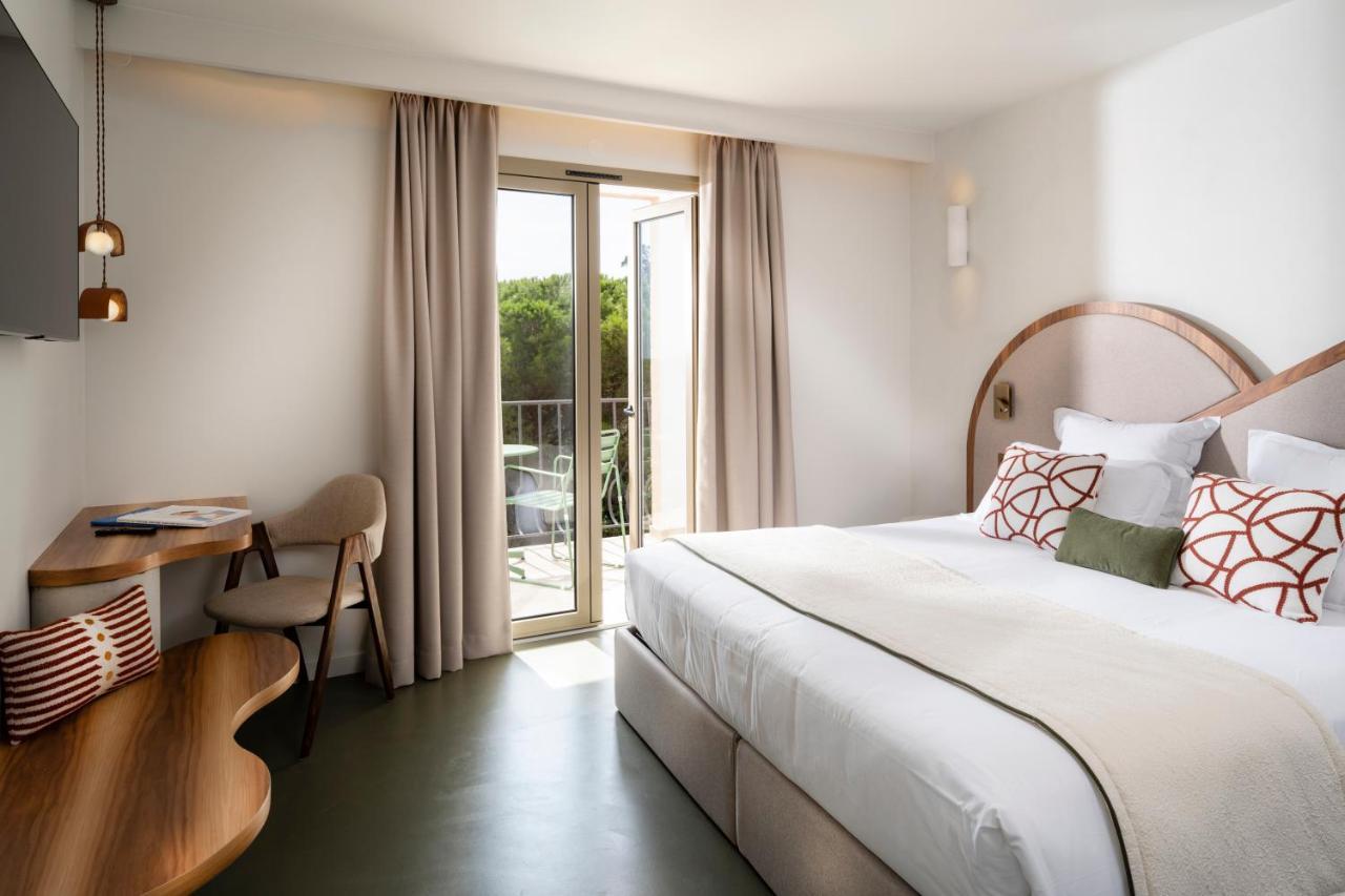 Hotel Du Parc Cavalaire Sur Mer Екстер'єр фото