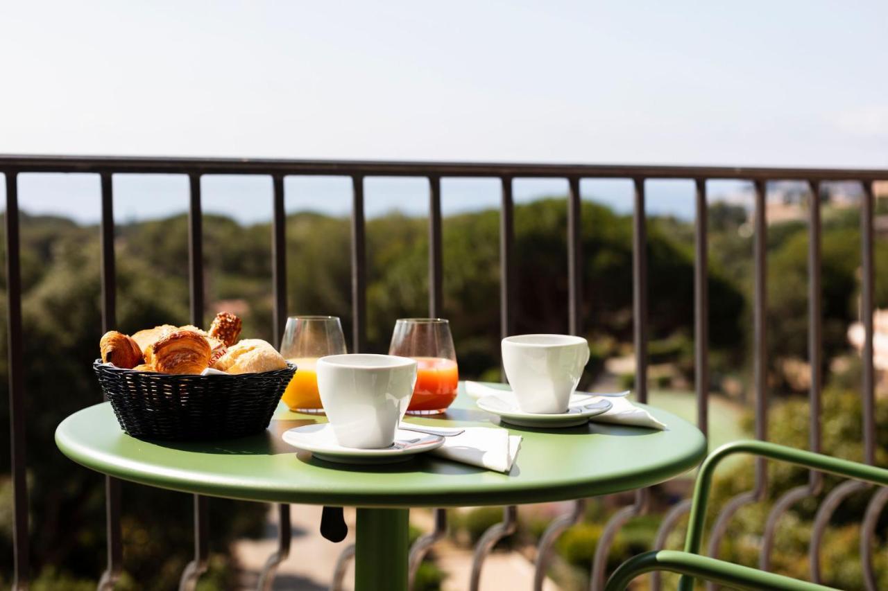 Hotel Du Parc Cavalaire Sur Mer Екстер'єр фото