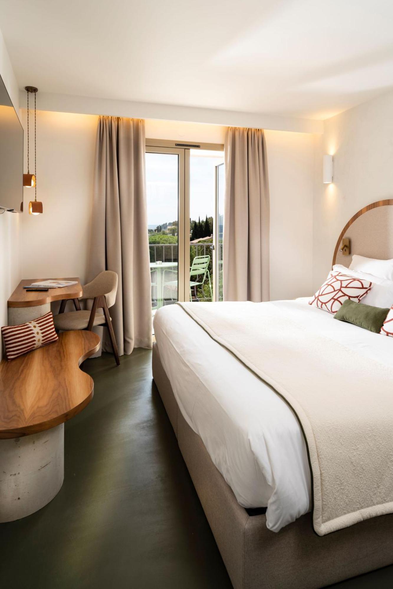 Hotel Du Parc Cavalaire Sur Mer Екстер'єр фото