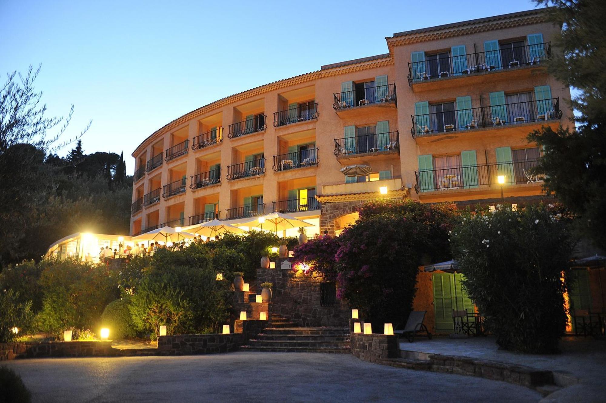 Hotel Du Parc Cavalaire Sur Mer Екстер'єр фото